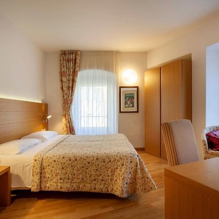 Hotel Romanda Levico Terme Exterior foto